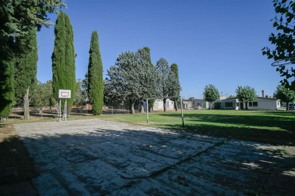 El Chalet De Gloria Santa Marta de Tormes Exterior photo